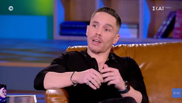 O Λευτέρης Πετρούνιας σε όσους του είπαν «πήγαινε στο σπίτι σου, γέρασες» (VIDEO)