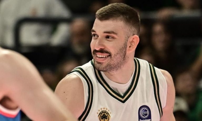 Stoiximan GBL: Έσπασε κάθε ρεκόρ ο Ρoγκαβόπουλος με 12/19 τρίποντα (video)