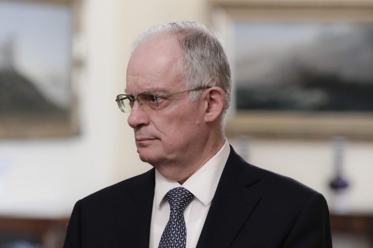 Τασούλας για το ναυάγιο στη Χίο: «Εκφράζω τη βαθύτατη θλίψη μου για την απώλεια τόσων ανθρώπων»