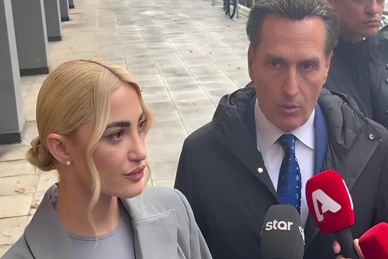 Στη δημοσιότητα τα ακραία απειλητικά μηνύματα σε Τούνη-Δημητρακόπουλο:«Θα σας σκοτώσουμε και θα βρεθείτε σε κανένα χαντάκι»