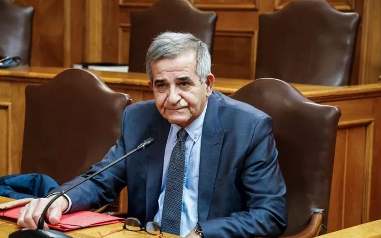 Από τα γαϊδούρια στις επιταγές: Ιστορίες… αδιάβαστων στην Εξεταστική