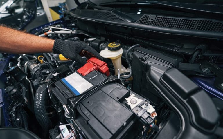 Στενεύει ο εφοδιασμός μπαταριών: Πίεση σε Κίνα και Ευρώπη από τις πρώτες ύλες