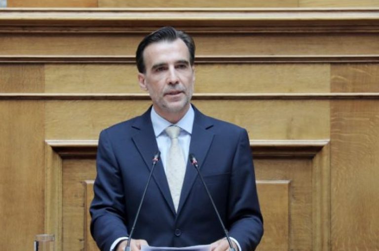 Δεν θα στηρίζαμε για πρωθυπουργό ούτε Μητσοτάκη ούτε Τσίπρα