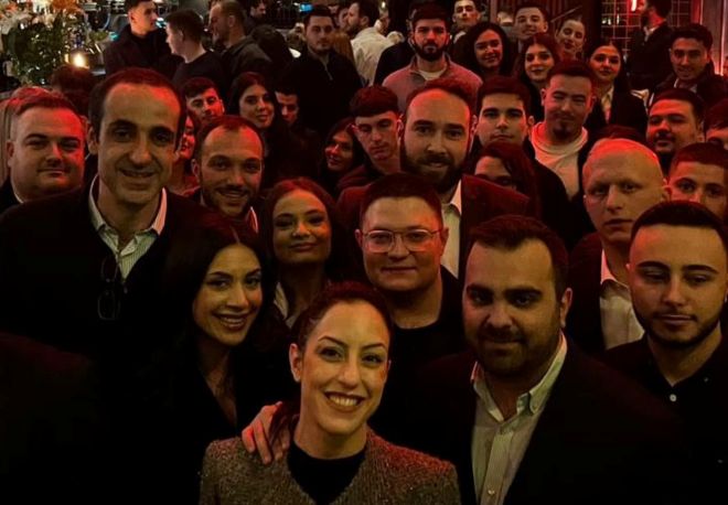 Μήνυμα ενότητας του Γρηγόρη Δημητριάδη στη «αγκαλιά» της «γαλάζιας» νεολαίας (VIDEO)