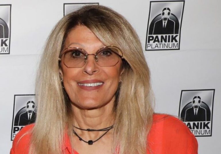Αποστομωτική Εύη Δρούτσα για ΕΡΤ: «Γελοία τραγούδια-Αδιάβαστη και άλουστη η Μπέττυ Μαγγίρα»