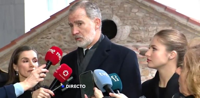 Βασιλικό ζεύγος Ισπανίας στην Αθήνα: Δηλώσεις με βαριά καρδιά για τη σιδηροδρομική τραγωδία (Video)