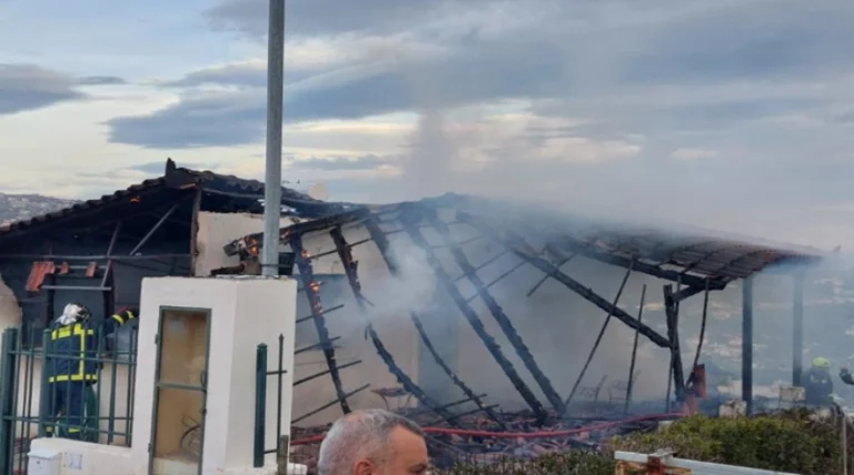 Ένας νεκρός από φωτιά σε μονοκατοικία