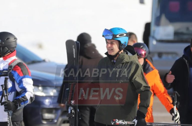 Μίνι «απόδραση» του Κυριάκου Μητσοτάκη για σκι στα Καλάβρυτα (PHOTOS)