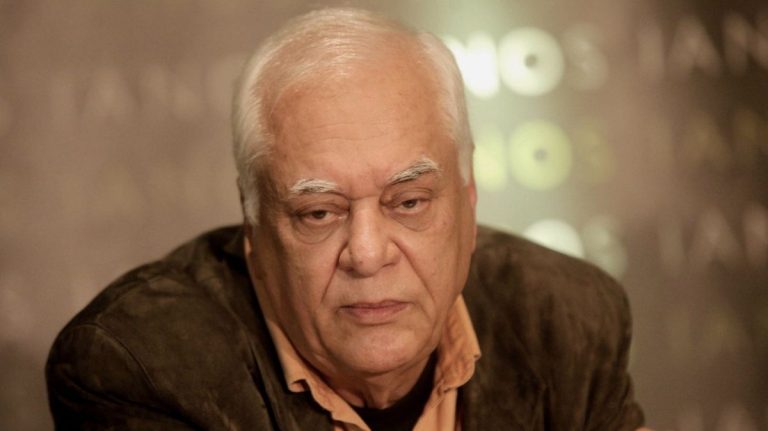 Πώς ο Θανάσης Καρτερός… αθωώνει τον Αλέξη Τσίπρα για το «βλάκας»