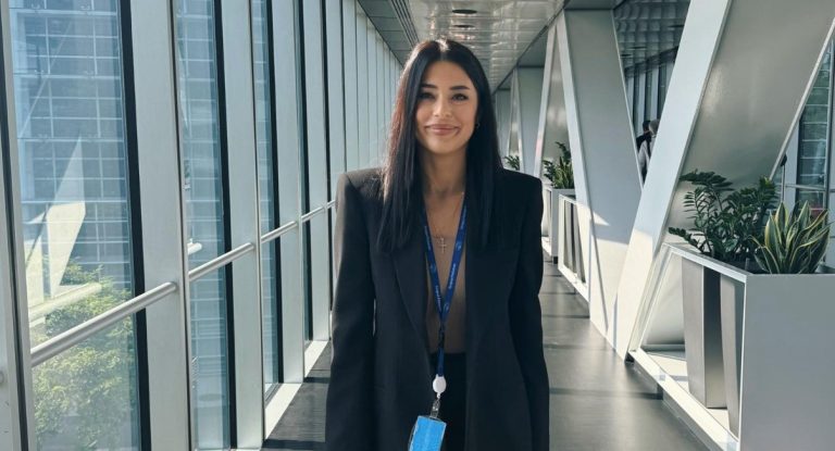 Η Λατινοπούλου στέλνει ευχές και απογειώνει τα social με 49.000 likes! (Photo)