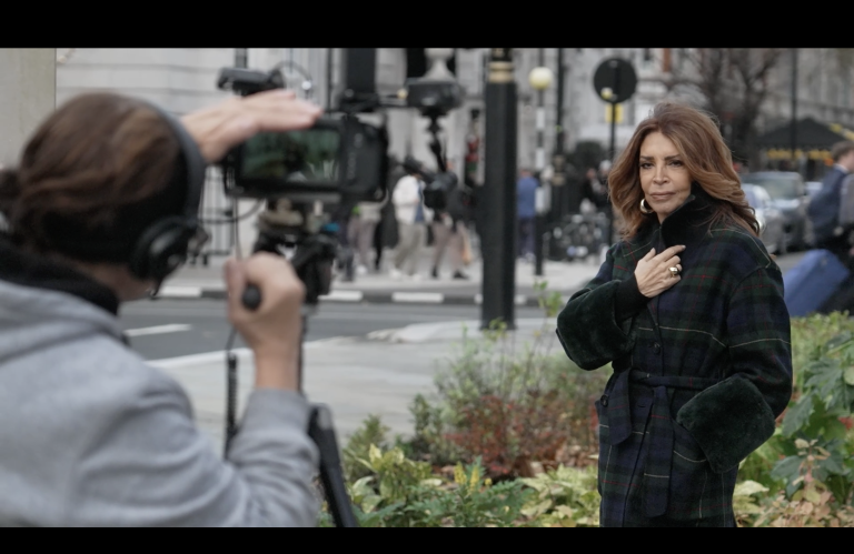 Μιμή Ντενίση: Το πρώτο τρέιλερ της συγκλονιστικής σειράς για τα Μάρμαρα του Παρθενώνα (Video)