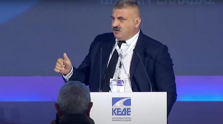 Στο επίκεντρο η υποστελέχωση των δήμων: Συνάντηση Μιτζικού – Χαραλαμπογιάννη