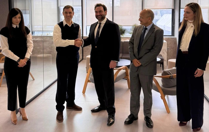 Ναυπηγεία Σαλαμίνας και ACT Infraport ενώνουν δυνάμεις για διεθνή συνεργασία στην Ινδία