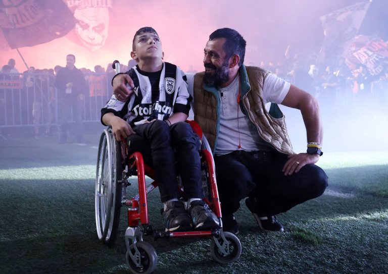 Συγκινεί ο μικρός Γιάννης Παπαστεφανάκης για το δυστύχημα των οπαδών: «Ο ΠΑΟΚ είναι ψυχές»