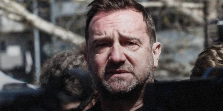 Αντωνάκης vs όλοι οι άλλοι: Ο Πλακιάς «αδειάζει» την Καρυστιανού με κινηματογραφική σκηνή