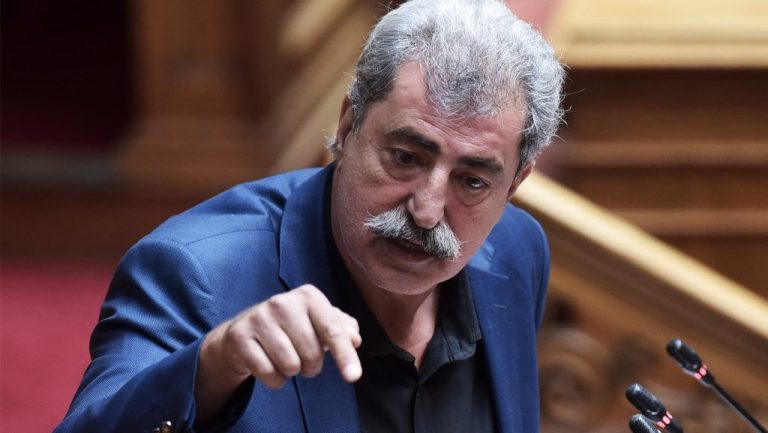 Πολάκης: Αιχμές και ανεμογεννήτριες πάνω από τα… κορμιά