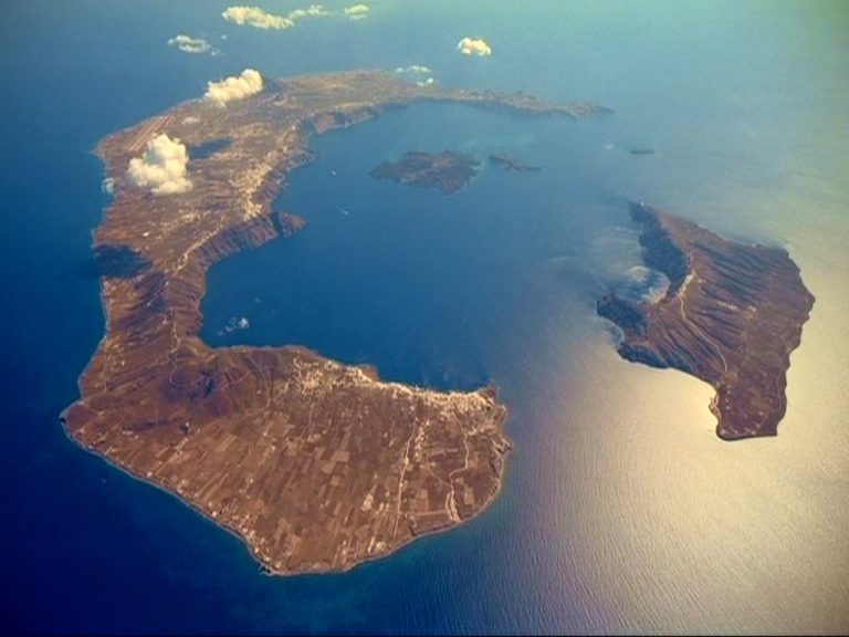 Πόσο απειλητικό θα ήταν ένα τσουνάμι από «ξύπνημα» του ηφαιστείου της Σαντορίνης;