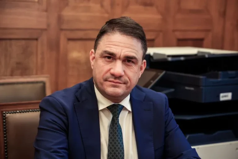 Κώστας Τσουκαλάς: «Βαρίδι για την κοινωνία ο Κυριάκος Μητσοτάκης»