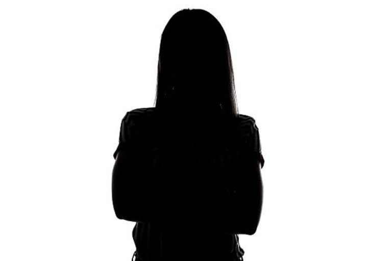 Πασίγνωστη παρουσιάστρια: Ταξιτζής δεν την αναγνώρισε και τη ρώτησε ποια είναι! (Video)