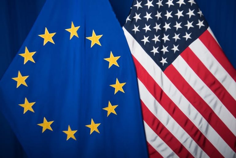 Νέα “mega deal” Τραμπ; Στα σκαριά συμφωνία με ΕΕ για σπάνιες γαίες
