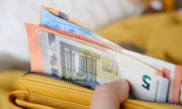 Κατώτατος Μισθός 2026: Στην τελική ευθεία η απόφαση για την αύξηση που θα εφαρμοσθεί τον Απρίλιο