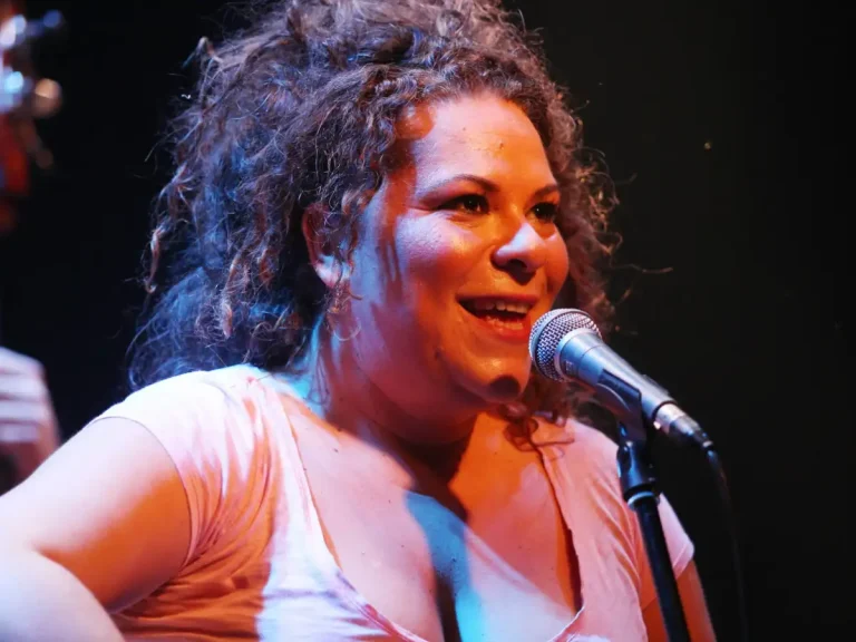 Ματούλα Ζαμάνη για τη viral μπλούζα: «Δικά μου τα βυ@@ά, πληρωμένο το live μου» (VIDEO)