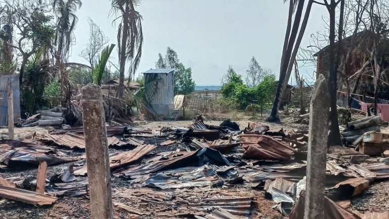 Αεροπορική επίθεση σε αγορά στη δυτική Μιανμάρ – Τουλάχιστον 17 νεκροί
