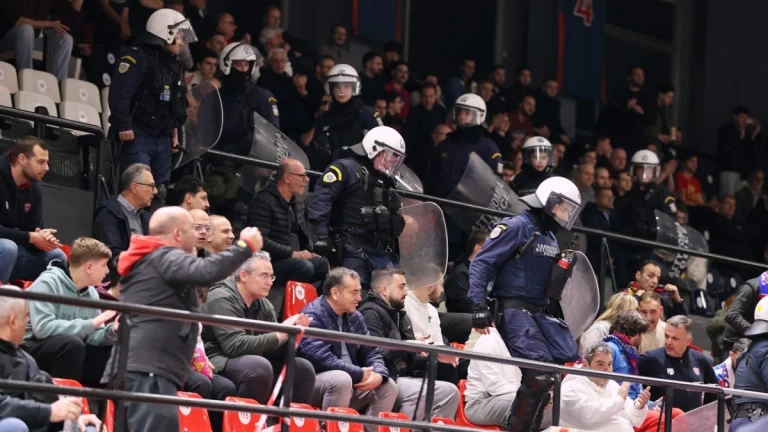 Πανό οπαδών του Πανιωνίου προκαλεί ελληνοτουρκικό… μπασκετικό επεισόδιο: «Πράξη μίσους»