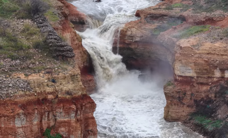 ΕΥΔΑΠ: Ανάσα αλλά όχι λύση από τις πρόσφατες βροχές στην λειψυδρία της Αττικής