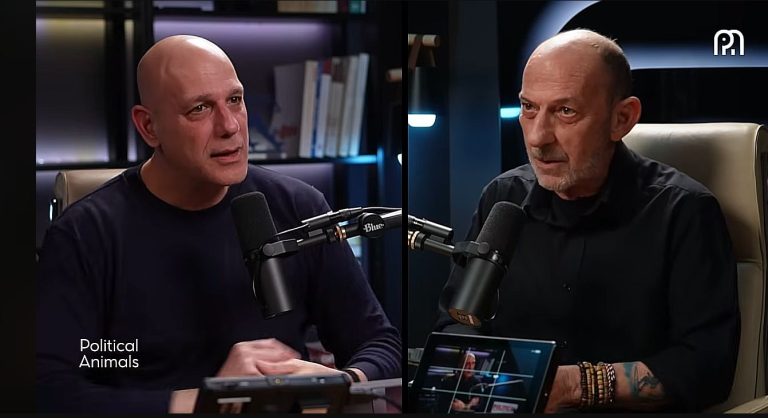 Το ΠΑΣΟΚ του Νίκου Ανδρουλάκη και των υπολοίπων και άλλα πολιτικά ευτράπελα