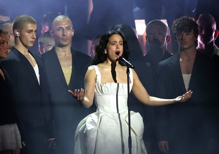 Rosalia: «Νιώθω καλύτερα, σας ευχαριστώ πολύ για όλη την αγάπη»