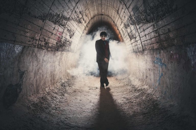 Άμλετ (machine): Η εκρηκτική συνάντηση Σαίξπηρ και Μύλλερ στο Θέατρο «Πορεία»