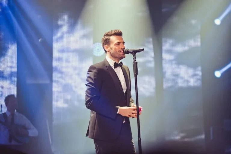 Κωνσταντίνος Αργυρός: Βόμβα τα ξημερώματα στο μαγαζί που θα εμφανισθεί απόψε (Video)