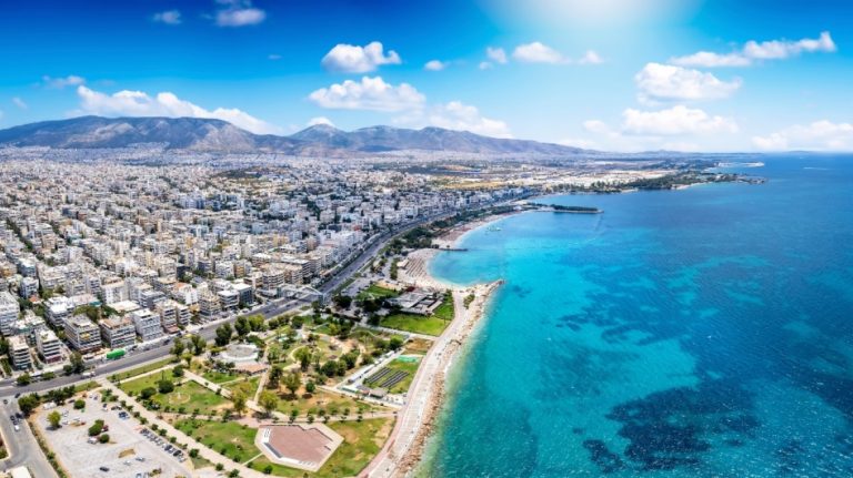 Πώς τα νέα έργα υποδομής ξεκλειδώνουν την υπεραξία των ακινήτων στην Αθηναϊκή Ριβιέρα