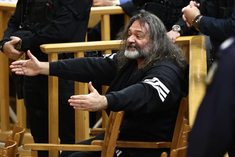 Δίκη Χρυσής Αυγής: Επεισόδιο με την έδρα δημιούργησε ο Γιάννης Λαγός για την απόρριψη των ελαφρυντικών – «Συνεχίστε το θέατρο»