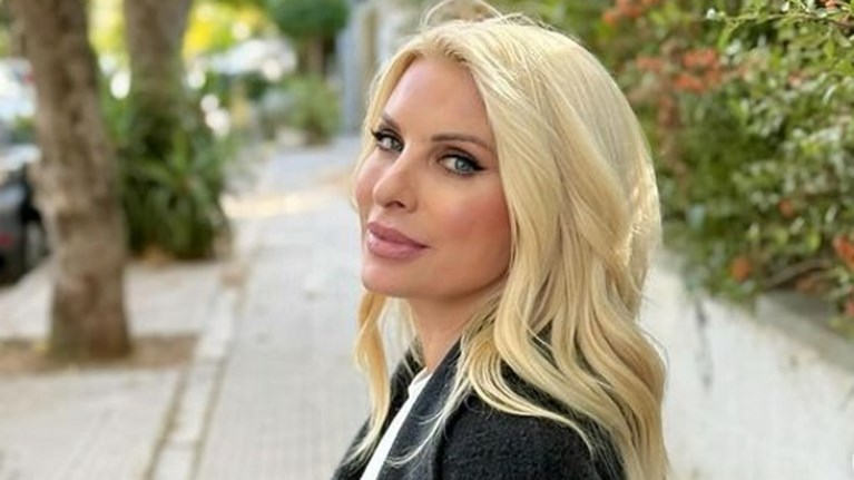 Eλένη Μενεγάκη: Από τη χαρά της παραλίγο να…σπάσει το ρεκόρ Γκίνες! (Photo)
