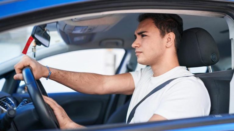 Έχεις συνοδηγό, έχεις και προτεραιότητα: Η λύση που «μαστιγώνει» τους οδηγούς που είναι… μόνοι!