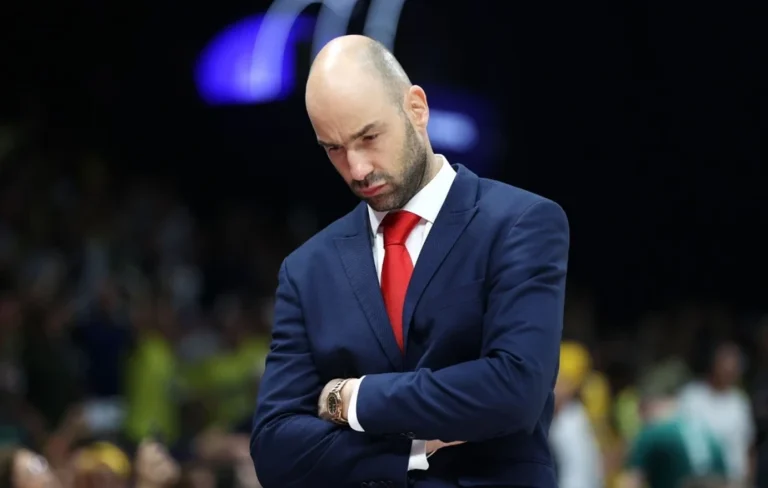 Απλήρωτοι παίκτες, ήττες και ένταση: Το παρασκήνιο της αποχώρησης Σπανούλη