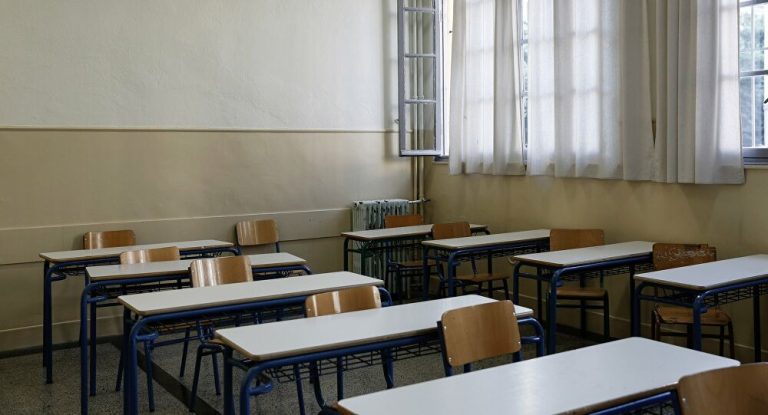Κακοκαιρία Erminio: Τηλεκπαίδευση για όσα σχολεία μείνουν κλειστά αποφάσισε το Υπουργείο