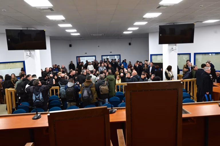 Τέμπη: Στις 27 Απριλίου η συνέχεια της δίκης