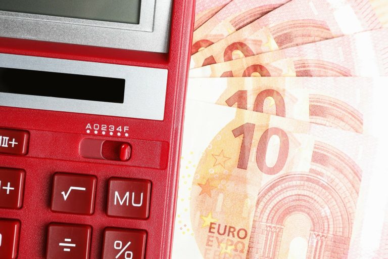 ΕΝΦΙΑ και Φορολογικές Δηλώσεις 2026: Το «καρέ» των μειώσεων που θα δουν οι φορολογούμενοι