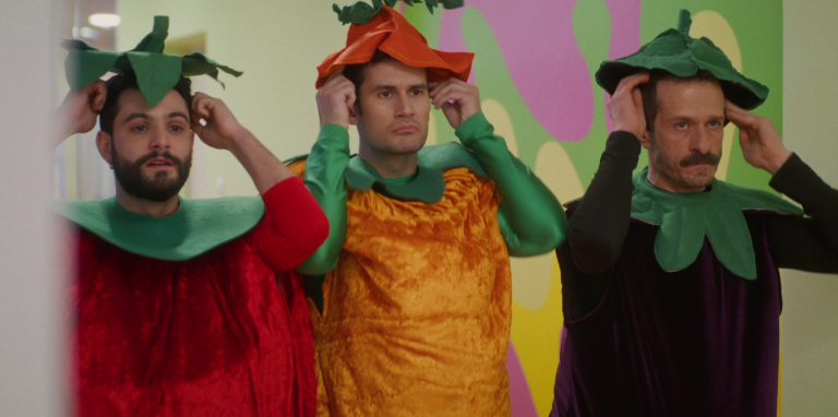 Μπαμπά, σ ’αγαπώ: Τα τρία μπαμπαδάκια ντύνονται ξανά λαχανικά για καλό σκοπό (Video)