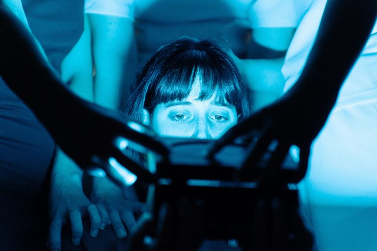 Όνομα μητρός Λίλιθ: Στον «Μικρό Κεραμεικό» για 8 παραστάσεις