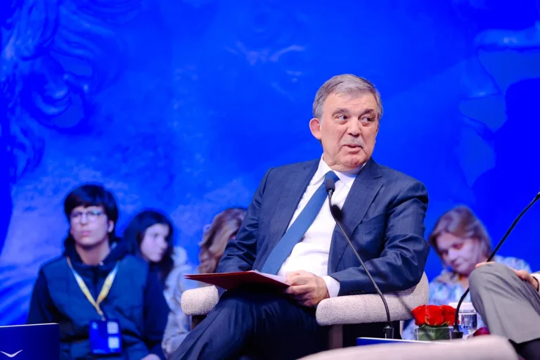 Προειδοποίηση Gül για Μέση Ανατολή: Κανείς δεν κερδίζει από αυτή τη σύγκρουση