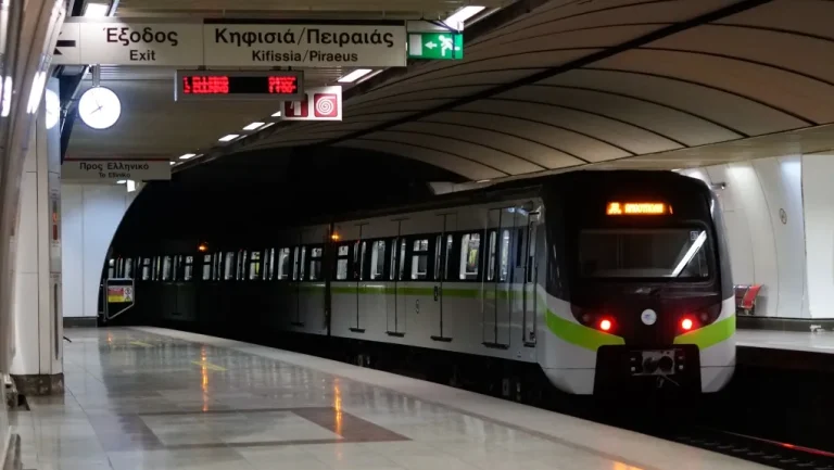 Πάσχα και ΜΜΜ: Πώς θα κινηθούν Μετρό, Τραμ, Λεωφορεία – Αναλυτικά τα δρομολόγια