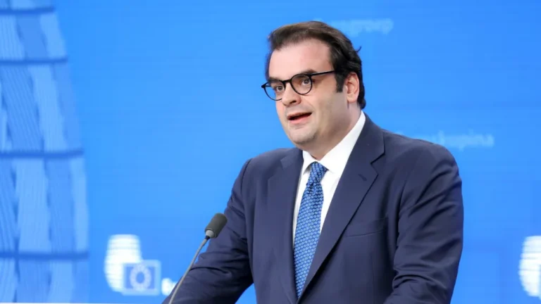 Πιερρακάκης για ενεργειακό σοκ και Ευρώπη: «Μονόδρομος» η πλήρης Ενεργειακή Ένωση – Το σχέδιο, οι επενδύσεις και οι κίνδυνοι