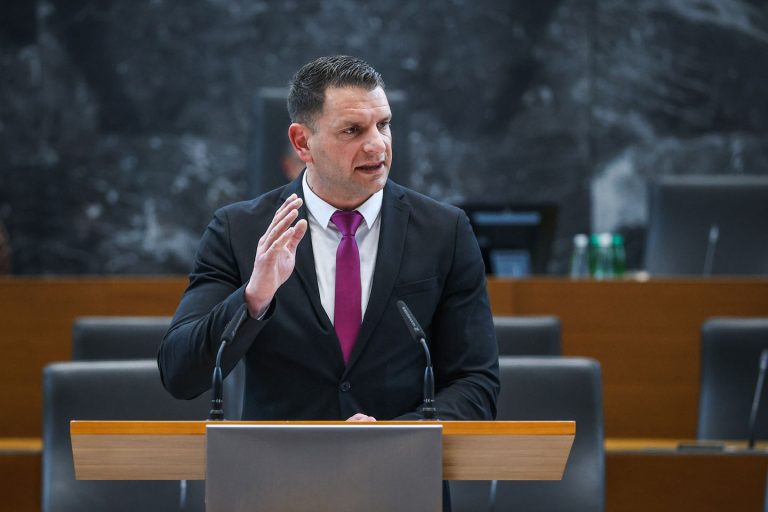 Σλοβενία: Δημοψήφισμα για την έξοδο από το ΝΑΤΟ