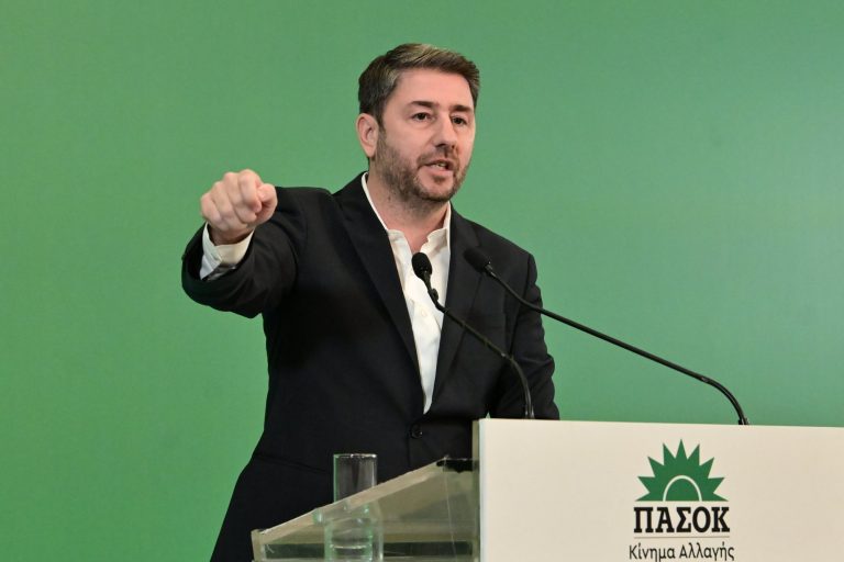 ΠΑΣΟΚ σε τροχιά αποφάσεων: Τα πρόσωπα-κλειδιά για το Πολιτικό Συμβούλιο και ο «γρίφος» του Γραμματέα