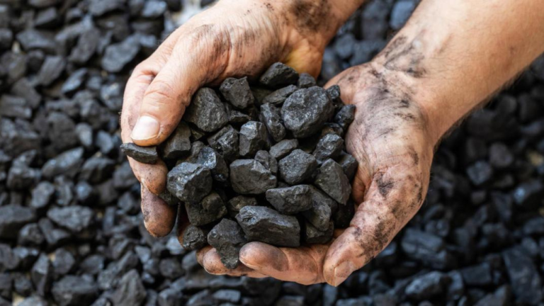 Κίνα: Ο θησαυρός δεν ήταν… άνθρακες – Πως μετατρέπει τον άνθρακα σε ουρία ξεπερνώντας το παγκόσμιο σοκ λιπασμάτων