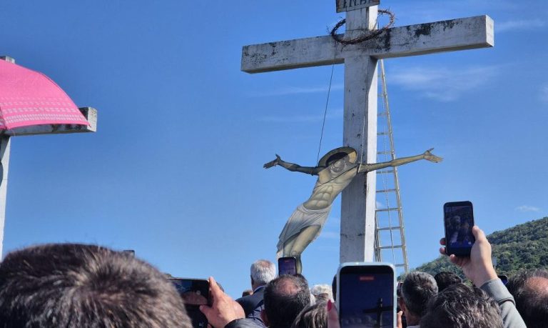 Πάσχα 2026: Συγκινητικό βίωμα ή απλά… viral content η κορυφαία χριστιανική γιορτή;